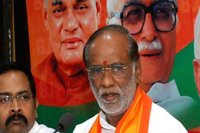 కేసీఆర్కు లక్ష్మణ్ కౌంటర్ కేసీఆర్కు లక్ష్మణ్ కౌంటర్