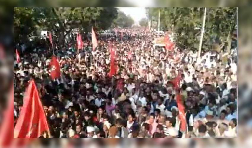 నాసిక్ టు ముంబై… నాసిక్ టు ముంబై…