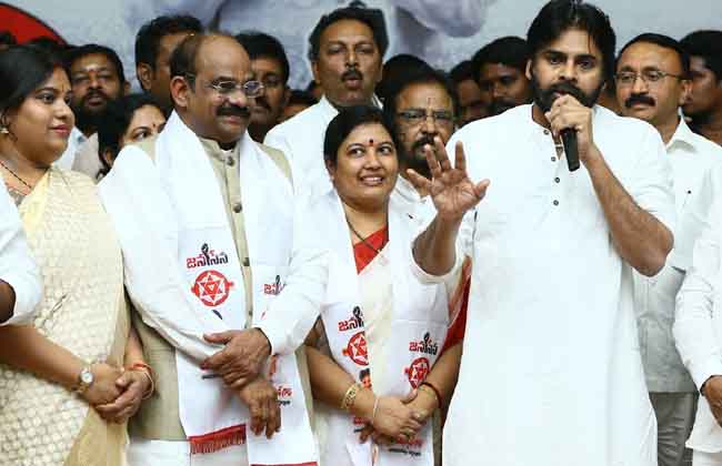 బీజేపీ మోసం చేసింది : జనసేనలోకి ఆకుల బీజేపీ మోసం చేసింది : జనసేనలోకి ఆకుల