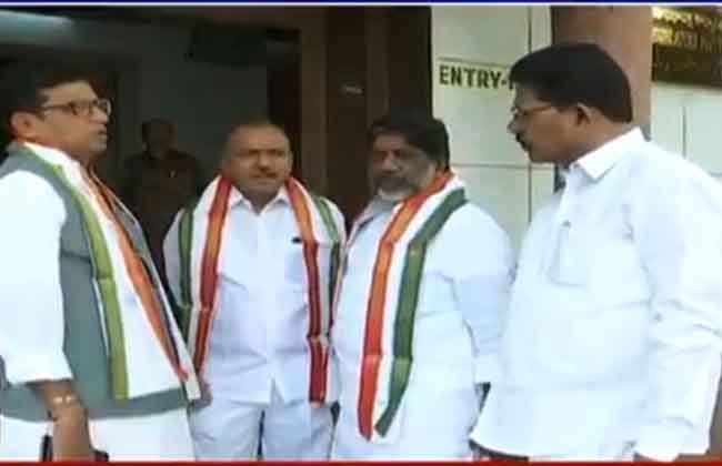 Congress Leaders Meeting in Assembly Committee Hall