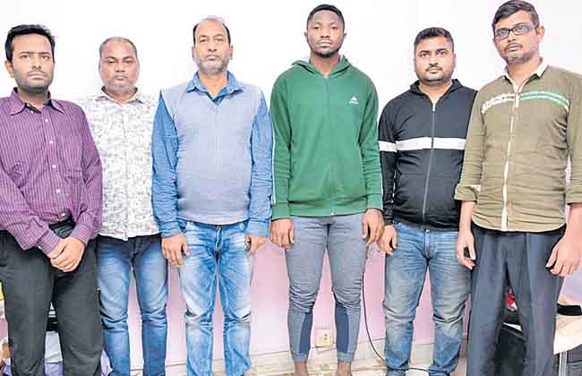మాయగాళ్లు: సిమ్ స్వాపింగ్ ద్వారా బ్యాంకులో డబ్బులు ఖాళీ మాయగాళ్లు: సిమ్ స్వాపింగ్ ద్వారా బ్యాంకులో డబ్బులు ఖాళీ
