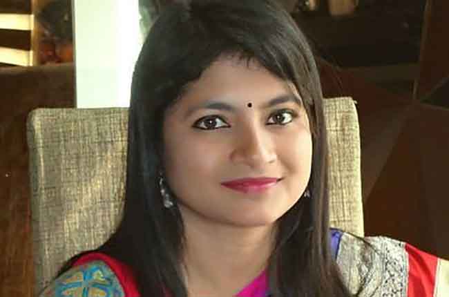 IAS Officer Chandrakala's Home Raided | 10TV