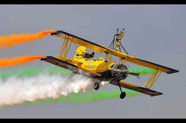 300 Cars Gutted In Fire at Car Parking Near Aero India Show in Bangalore