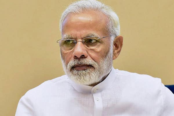 RAHUL GANDHI again fired on narendra modi about RAFEL DEAL