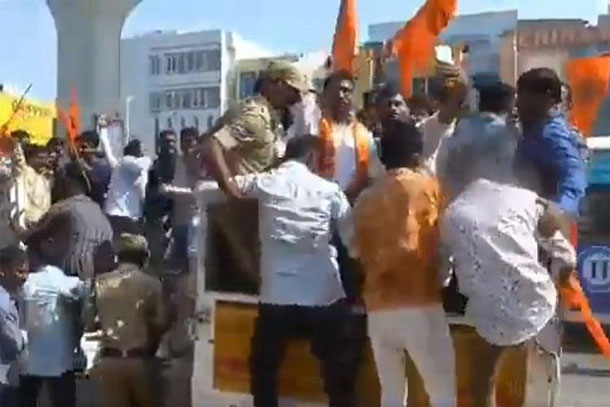 భజరంగ్దళ్ కార్యకర్తలు అరెస్ట్ భజరంగ్దళ్ కార్యకర్తలు అరెస్ట్