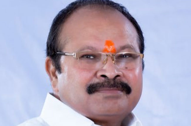 గన్నవరం విమానాశ్రయంలోకి కన్నా లక్ష్మీనారాయణకు అనుమతి నిరాకరణ గన్నవరం విమానాశ్రయంలోకి కన్నా లక్ష్మీనారాయణకు అనుమతి నిరాకరణ
