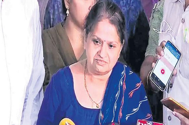 Telangana police should investigate the murder case of Jayaram says padmasri