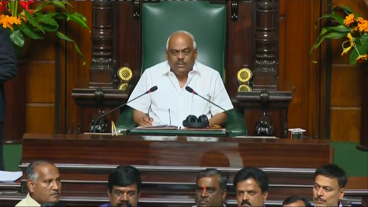 రేప్ బాధితురాలిలా ఫీల్ అవుతున్నా.. క్షమాపణ కోరిన స్పీకర్ రేప్ బాధితురాలిలా ఫీల్ అవుతున్నా.. క్షమాపణ కోరిన స్పీకర్