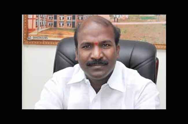హస్తం విలవిల : టీఆర్ఎస్ లోకి కాంగ్రెస్ ఎమ్మెల్యే లింగయ్య హస్తం విలవిల : టీఆర్ఎస్ లోకి కాంగ్రెస్ ఎమ్మెల్యే లింగయ్య