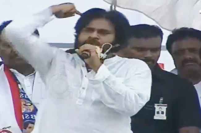 తోట త్రిమూర్తులకు పవన్ హెచ్చరిక : అన్నయ్య మాటే విన..మీ మాట వింటానా ? తోట త్రిమూర్తులకు పవన్ హెచ్చరిక : అన్నయ్య మాటే విన..మీ మాట వింటానా ?