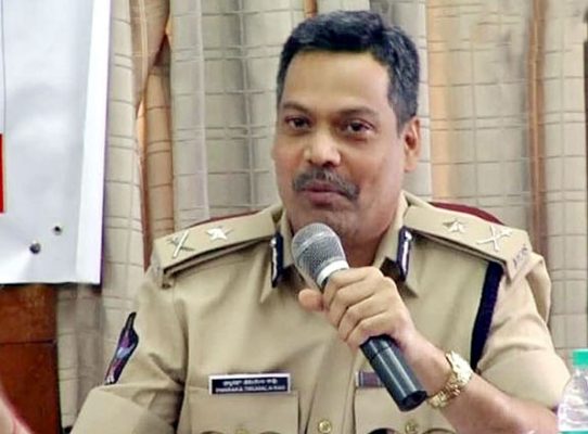 ఎన్నికలు ప్రశాంతంగా నిర్వహించేందుకు ఏర్పాట్లు పూర్తి : ద్వారకా తిరుమలరావు ఎన్నికలు ప్రశాంతంగా నిర్వహించేందుకు ఏర్పాట్లు పూర్తి : ద్వారకా తిరుమలరావు