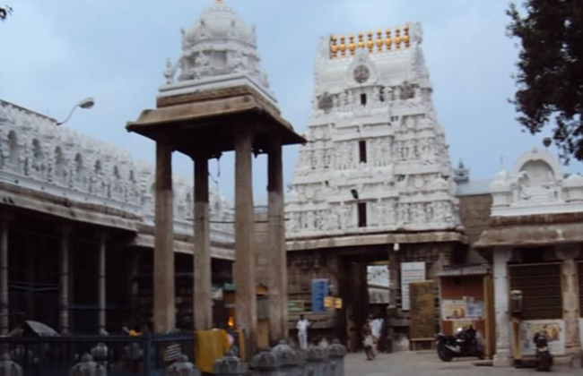Tirupati Temple Crowns theft Accused arrested 