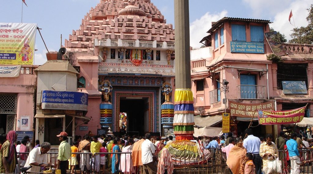 ‘FANI’ Cyclone: Odisha government has given suggestions for tourists to leave the city of Puri