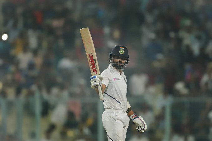 INDvsBAN: kohli out, India lead by 203 runs
