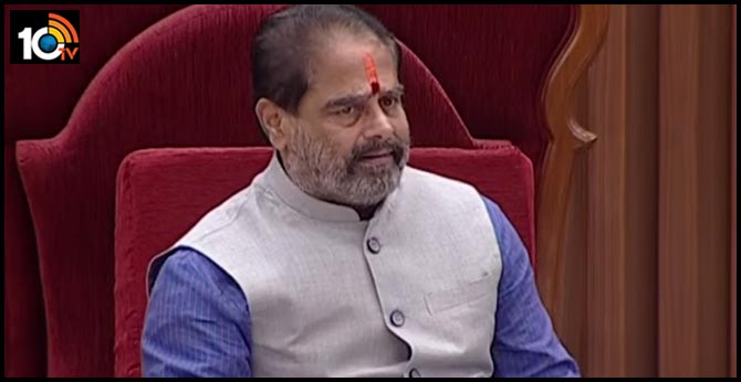 బ్రేకింగ్ : 9మంది టీడీపీ సభ్యుల సస్పెన్షన్ బ్రేకింగ్ : 9మంది టీడీపీ సభ్యుల సస్పెన్షన్