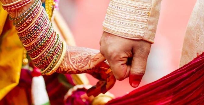 After Baraat Arrives Late, Bride Finds Herself A New Groom