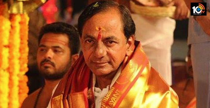 CM KCR plans to be Yagam in Telangana Bhavan