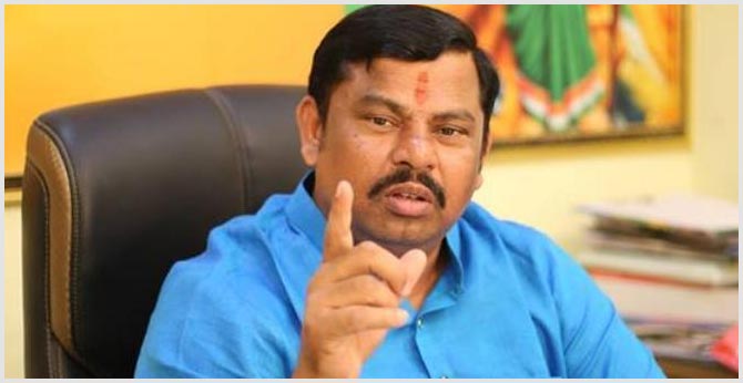 దిశ హత్యాచారం : బీజేపీ ఎమ్మెల్యేపై కేసు నమోదు దిశ హత్యాచారం : బీజేపీ ఎమ్మెల్యేపై కేసు నమోదు