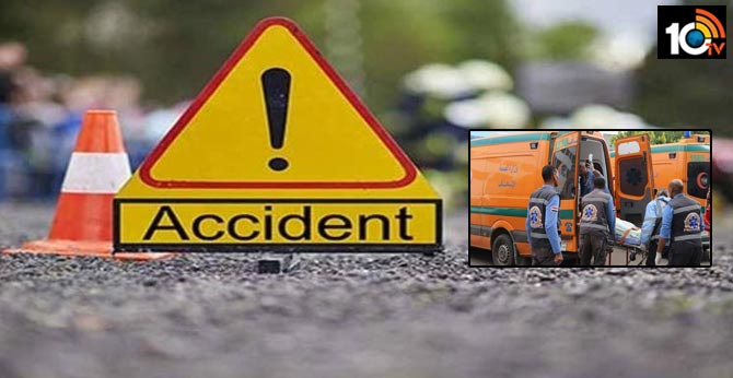 Egypt road accidents kill 28 including tourists