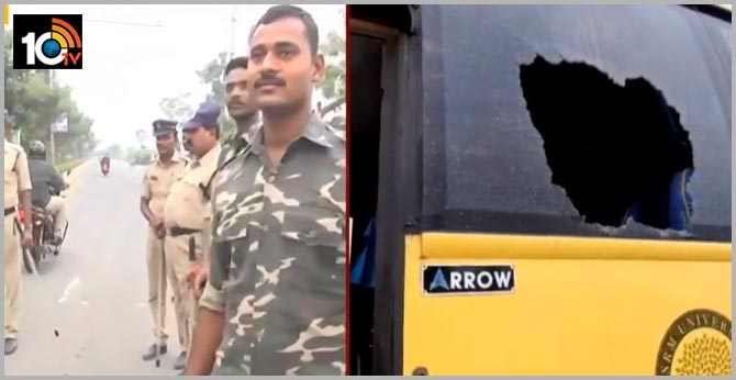 Farmers attack on private university bus in nidamarru