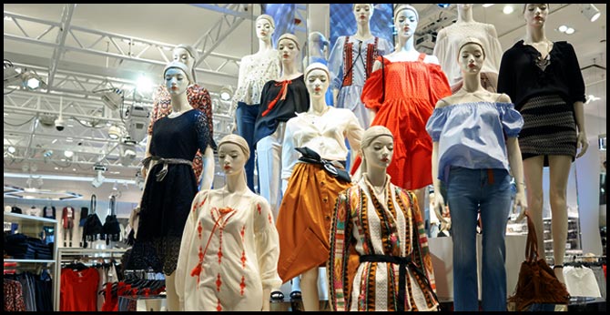 Fast fashion :The reason women's clothing is so thin compared to men's