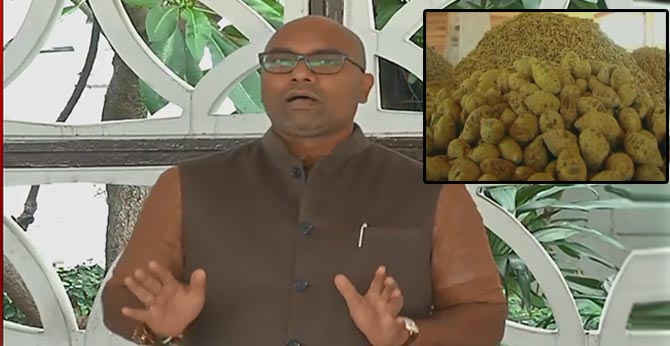 పసుపు బోర్డు డౌటే : మాట మార్చిన నిజామాబాద్ ఎంపీ పసుపు బోర్డు డౌటే : మాట మార్చిన నిజామాబాద్ ఎంపీ