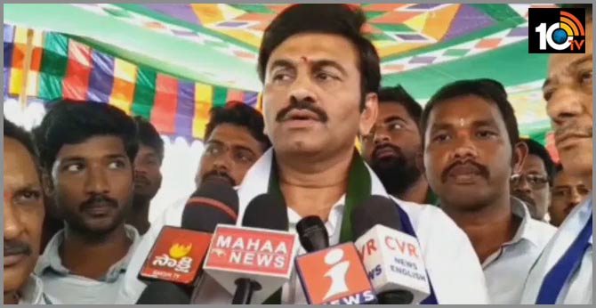కేపిటల్ పొలిటిక్స్ : రాజధాని రైతులకు అన్యాయం జరగదు – వైసీపీ ఎంపీ కేపిటల్ పొలిటిక్స్ : రాజధాని రైతులకు అన్యాయం జరగదు – వైసీపీ ఎంపీ