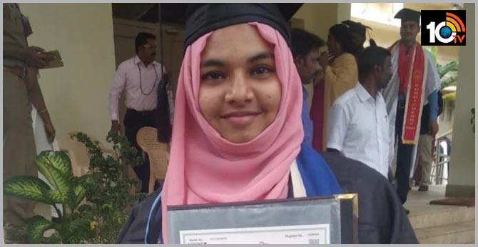 Pondicherry University Muslim woman student says she was denied permission to attend convocation till President Kovind left