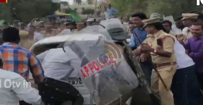 Protesters attack on media representatives in Uddandarayapalem