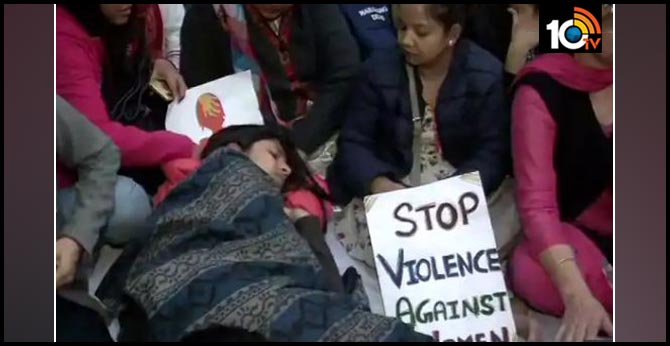 Swati Maliwal, Delhi Commission for Women (DCW) Chairperson continues her hunger strike