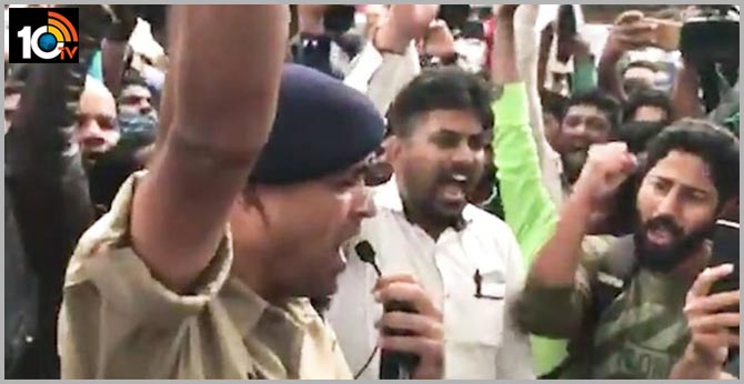 Top Bengaluru Cop Sings National Anthem To Pacify Citizenship Act Protesters