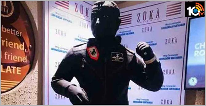 chocolate statue in the honor of Abhinandan