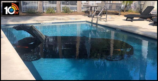 Car Lands In Hotel Swimming Pool in Florida.. Pictures Spark Hilarious Reaction