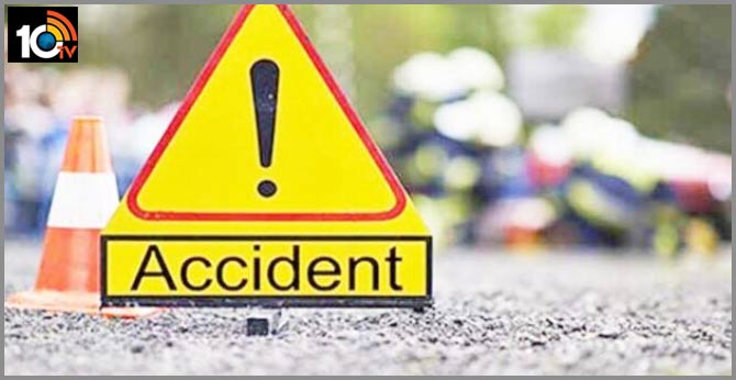 Accident near Kadapa: 25 Injured