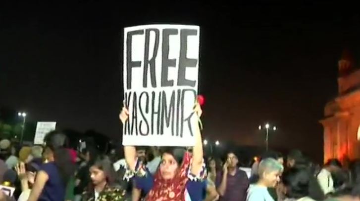‘Shocked’: Mumbai woman who held up “Free Kashmir” placard explains