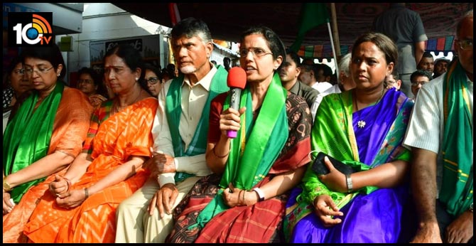 రాజధానిపై ఫ్యామిలీతో బాబు ప్లాన్! రాజధానిపై ఫ్యామిలీతో బాబు ప్లాన్!