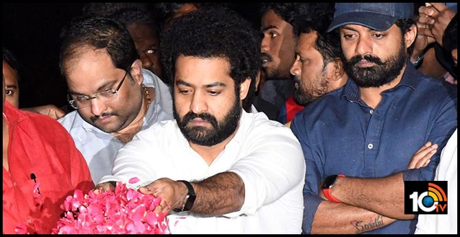 Jr NTR & Kalyan Ram Pays Tribute To NTR