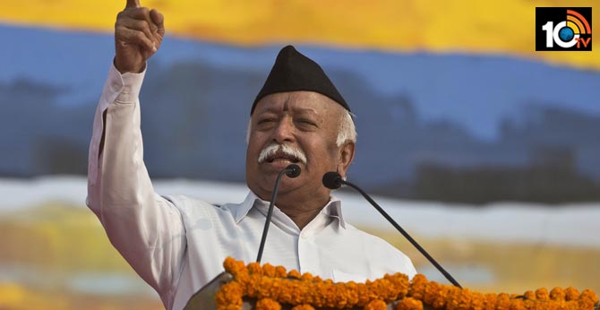 RSS has no connection with politics, works for 130 crore Indians