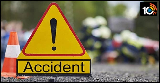 Three killed in road accident at Anantapuram