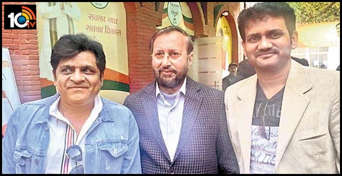 హాలీవుడ్కి హాయ్ చెప్పనున్నఅలీ హాలీవుడ్కి హాయ్ చెప్పనున్నఅలీ