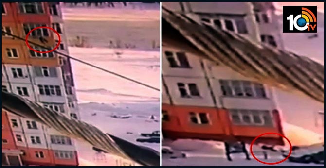 Woman falls from 9th floor, gets up and walks away after landing on snow pile