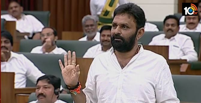 YCP MLA Kodali nani clarify on kamma caste equations on capital issue
