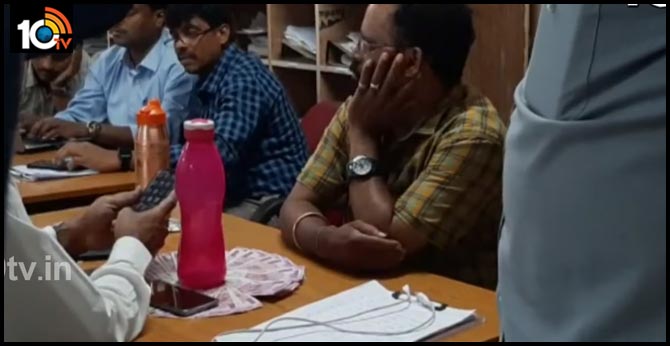 acb caught ghmc tax inspector jagan