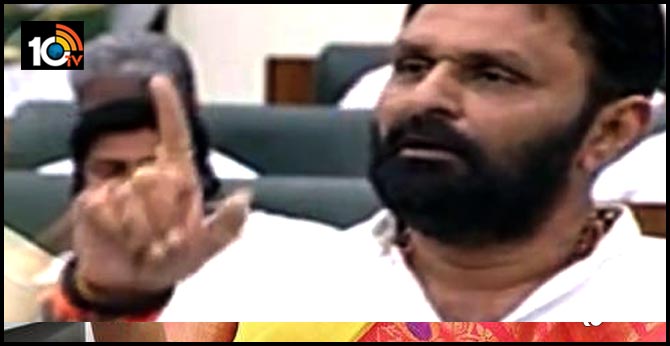 minister kodali nani sensational comments on ysr death