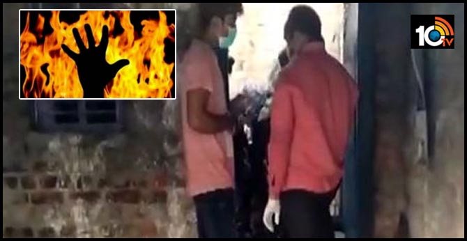 lover sets fire girls house in east godavari