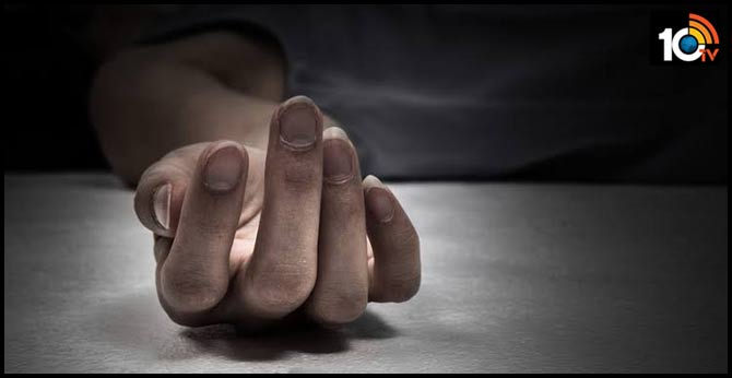 one killed with current shock in hyderabad