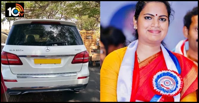 వైసీపీ ఎమ్మెల్యే రజనీ కారుపై రాళ్లదాడి..గుంటూరులో ఉద్రిక్తత వైసీపీ ఎమ్మెల్యే రజనీ కారుపై రాళ్లదాడి..గుంటూరులో ఉద్రిక్తత