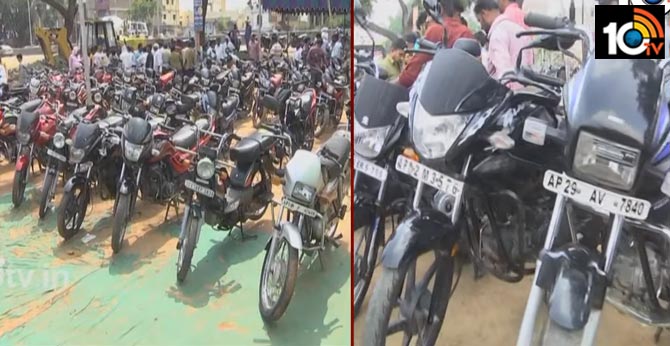 కామారెడ్డిలో బైక్ల సంత గురించి తెలుసా కామారెడ్డిలో బైక్ల సంత గురించి తెలుసా