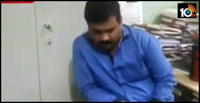 Hyderabad RTA officer in ACB net