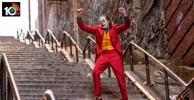 Joaquin Phoenix wins best actor for “Joker”